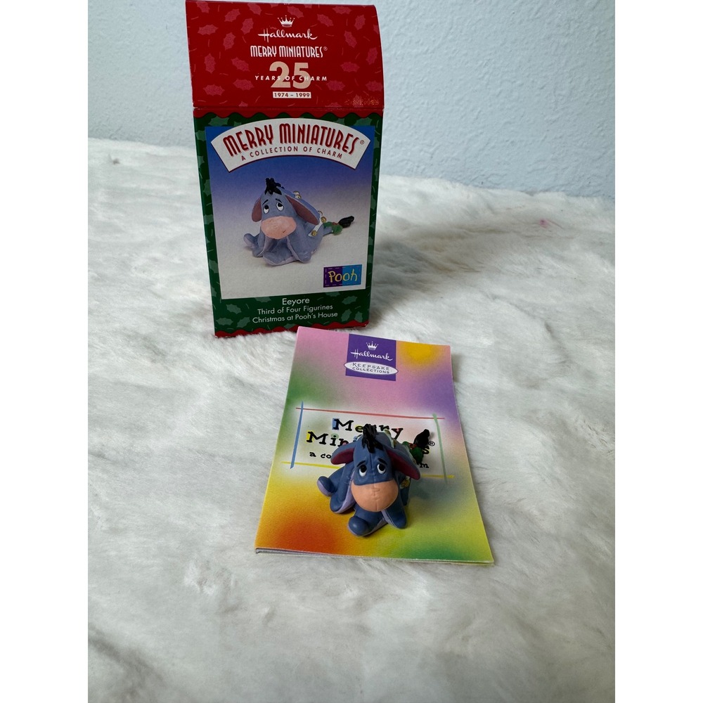 Hallmark Merry Miniatures Eeyore Winnie the Pooh Christmas Figurine 1999